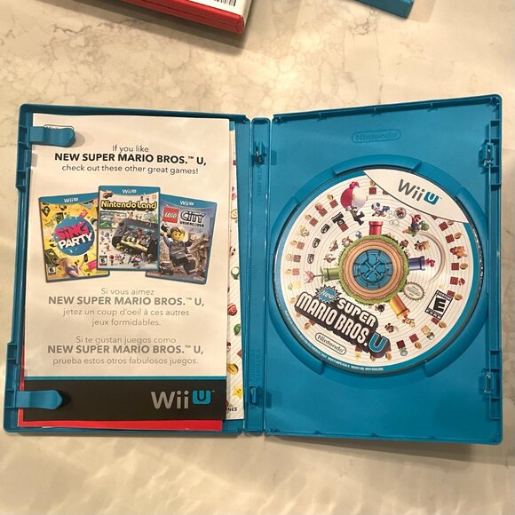 Super Mario Bros U || Wii U Video Game - Picture 2 of 3